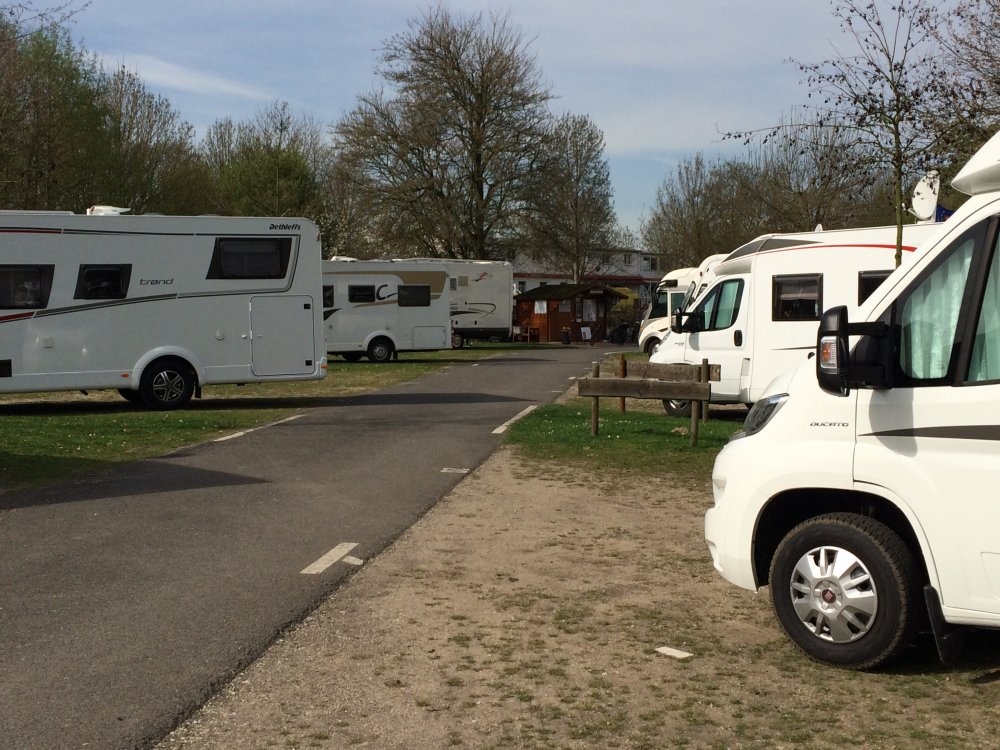 Reisemobilstellplatz Römerwardt — Campervan Site in Wesel
