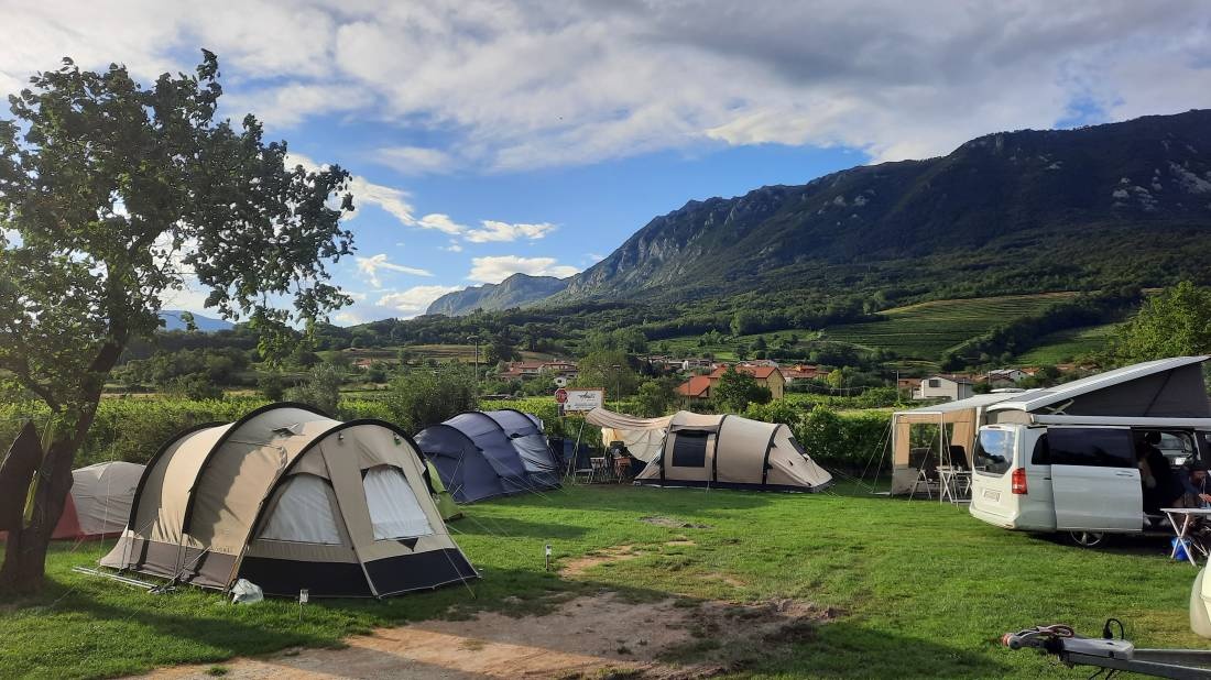 Kamp Vrhpolje — Kemp in 5271