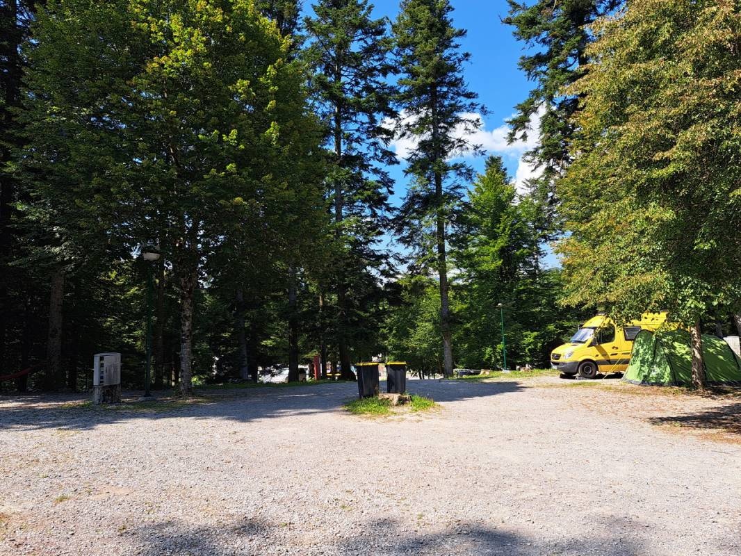 Kamp Pivka Jama *** — Kemp in Postojna