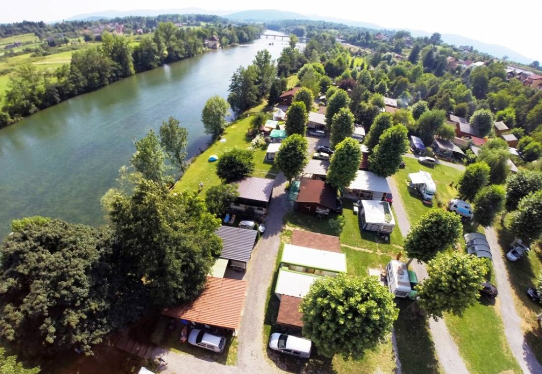 Kamp Kolpa — Kamp yeri in Vinica