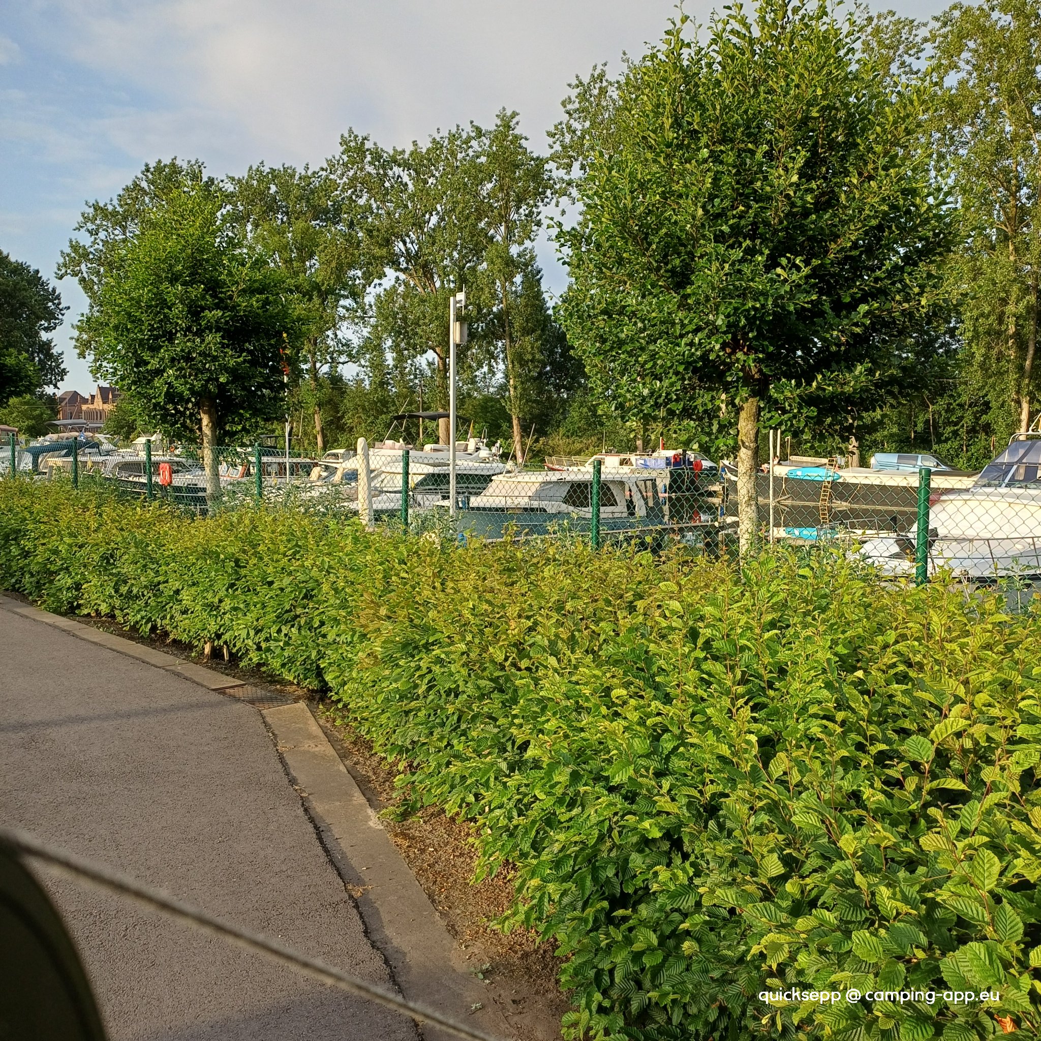 Stellplatz Brugge — Foto 4