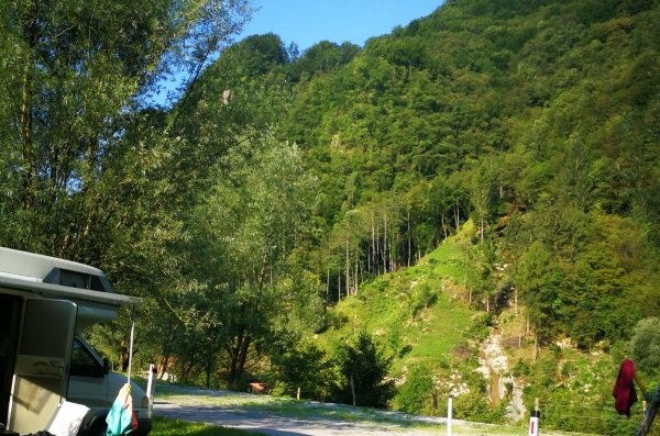 Kamp Šorli Koritnica — Campingplatz in Grahovo ob Bači