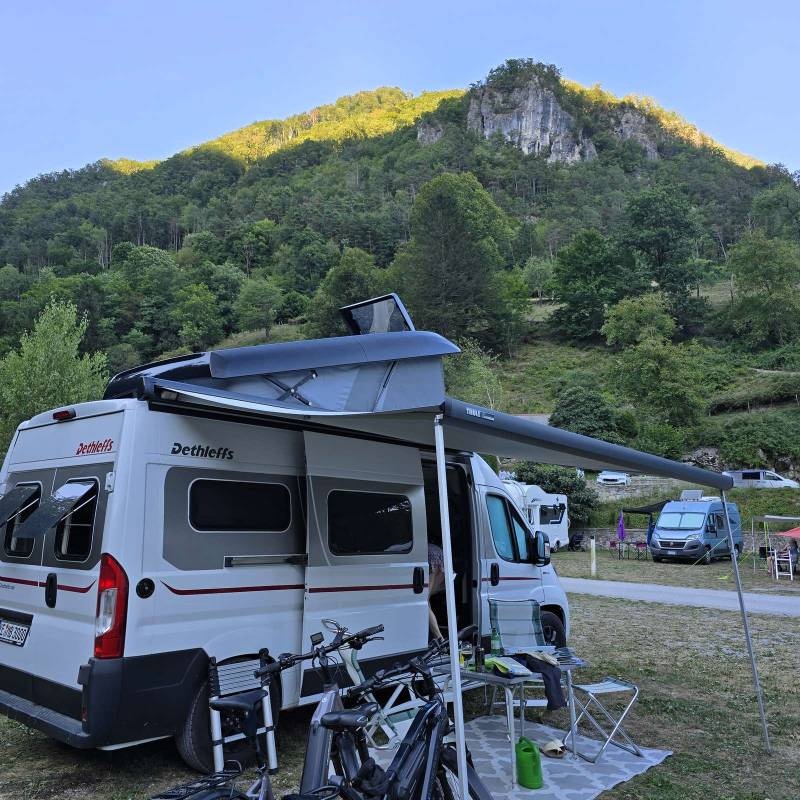 Kamp Šorli Koritnica — Campingplass in Grahovo ob Bači