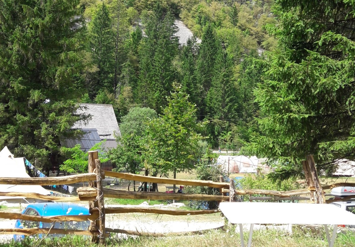 Gostišče & kamp Jelinc — Campingplatz in Soča