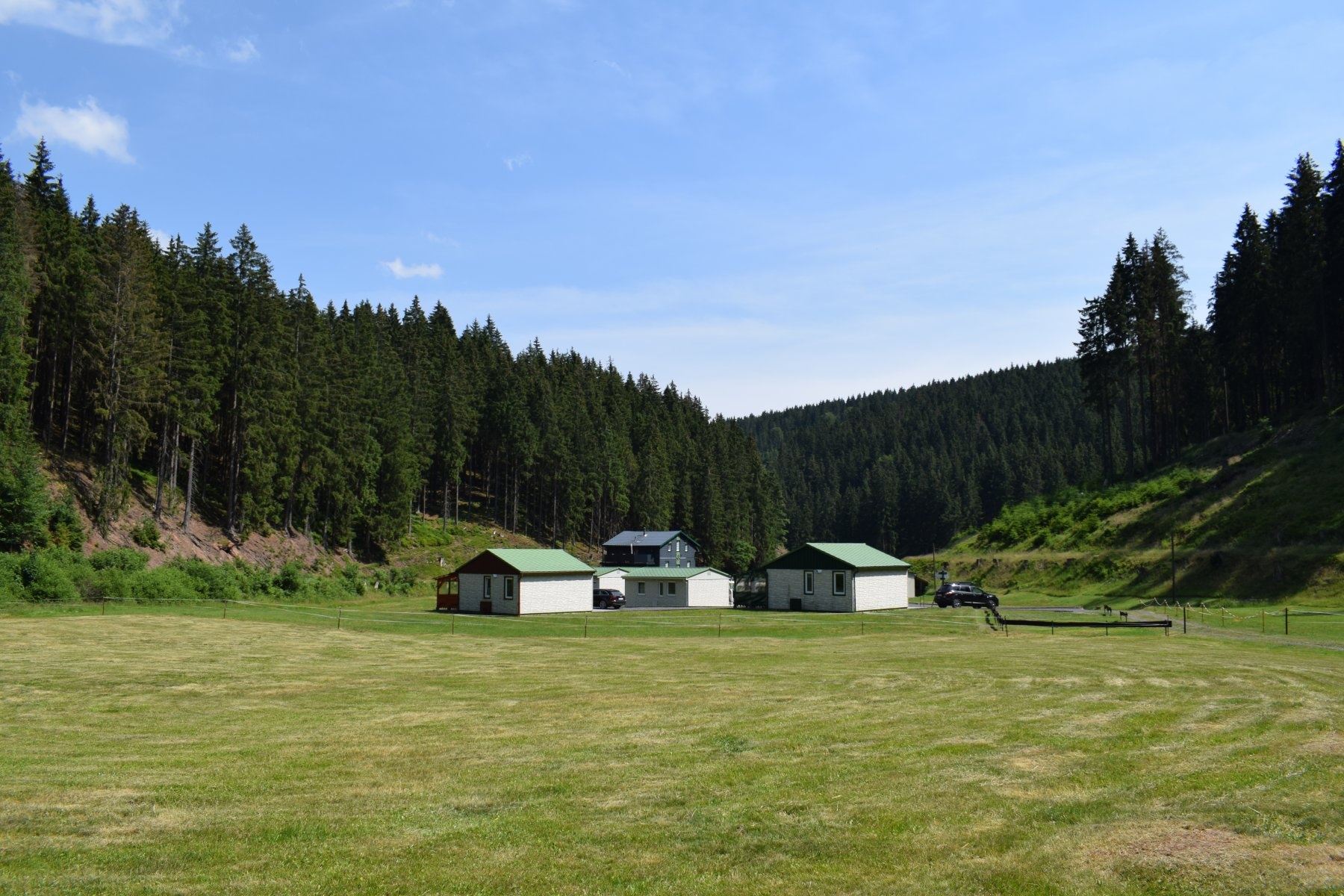 Wanderparadies im Steinachtal — Aire camping car in Lauscha