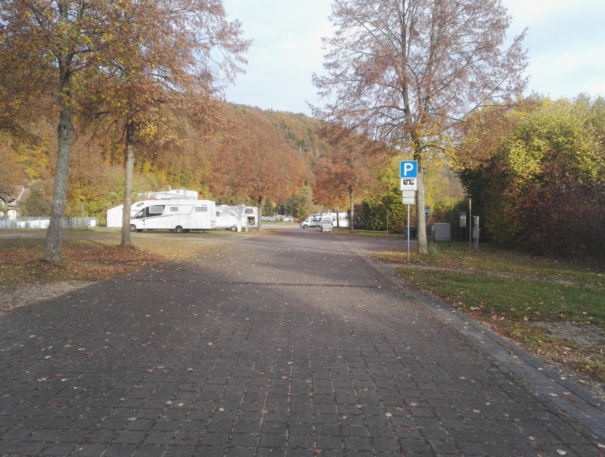 Stellplatz Riedenburg — Sp. parking dla kamperów in Riedenburg