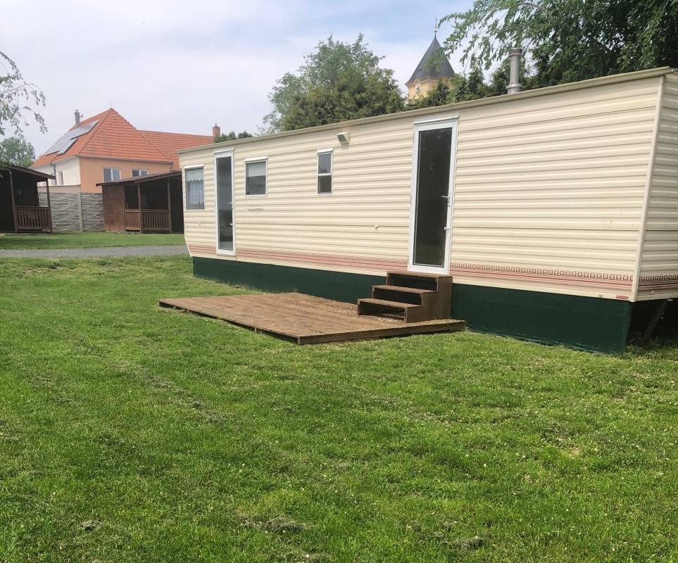 Free Star autokemp — Karavan Sitesi in Strachotín