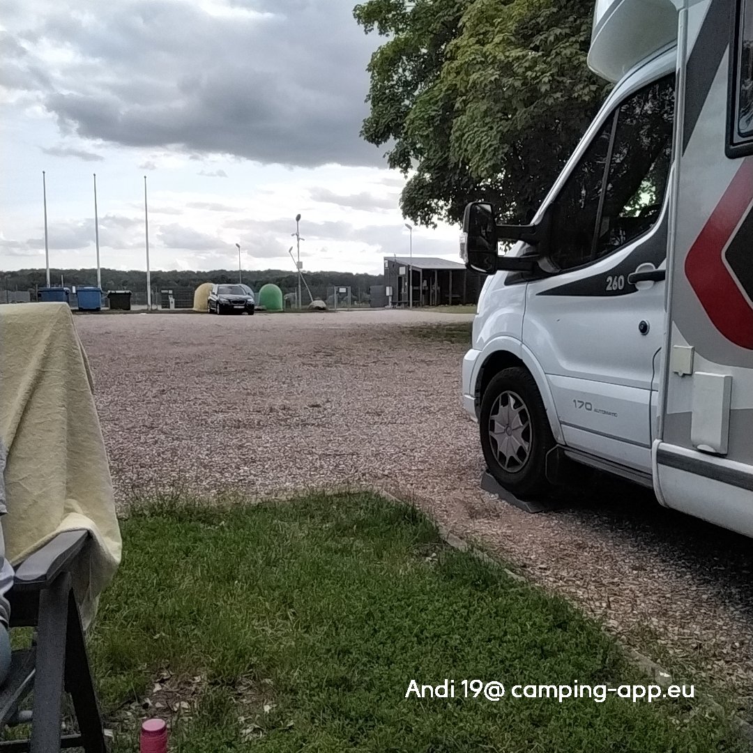 Kaunas Lake Camping — Campingplass in Kaunas
