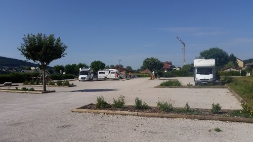 Stellplatz Lac Saint Point — Campervan Site in Saint-Point-Lac