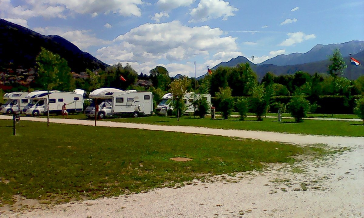Stellplatz V Camping Village Lago Levico — QuickStop in Levico Terme TN