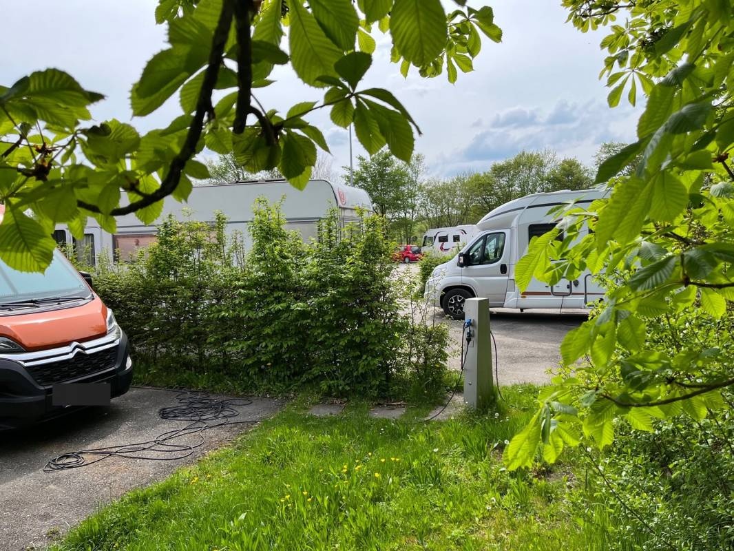 Stellpatz Königsallee — Campervan Site in Königsbrunn