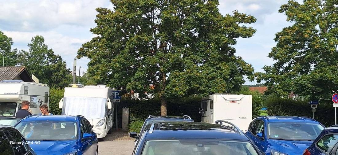 Stellplatz Volksfestplatz Roding — Campervan Site in Roding