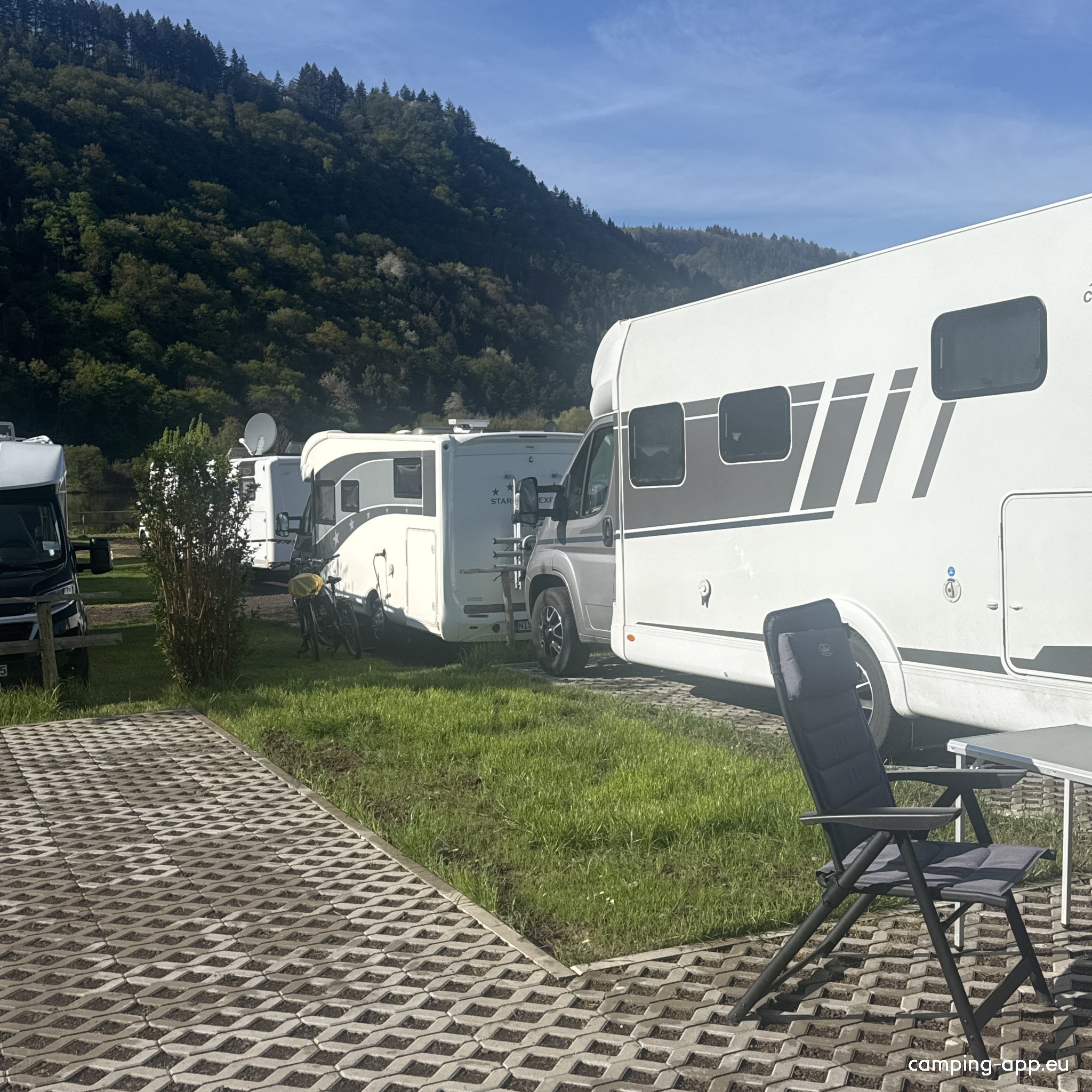 Wohnmobilstellplatz Zellerhof — Camperplads in Mehring