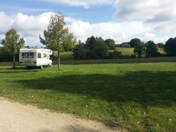 Stellplatz Lände Hilpoltstein — Sp. parking dla kamperów in Hilpoltstein