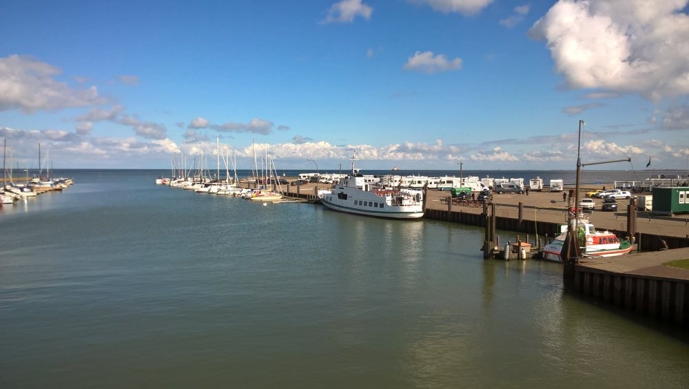 Stellplatz Hooksiel Wangerland Horumersiel — 露营车营地 in Wangerland-Horumersiel
