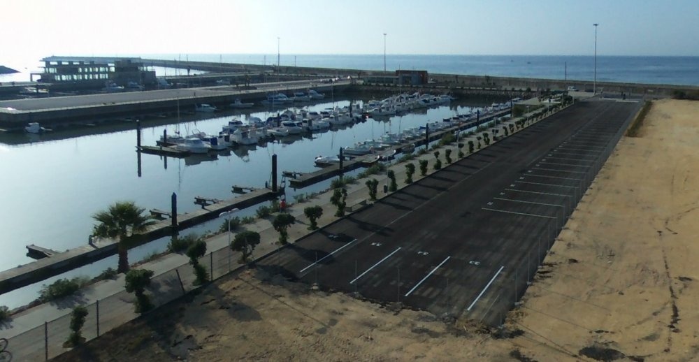 Autocaravanas Puerto de Barbate — Camperplaats in Barbate, Cádiz