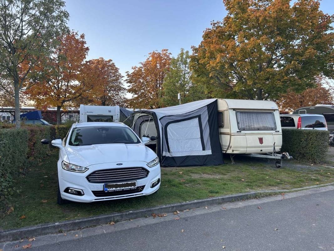 Campingplatz Am Badesee Coswig-Kötitz — Campingplats in Coswig