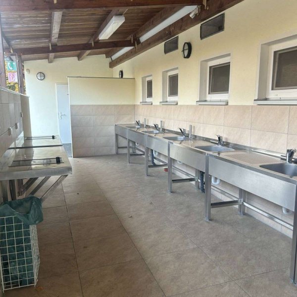 Campingplatz Am Badesee Coswig-Kötitz — Foto 3