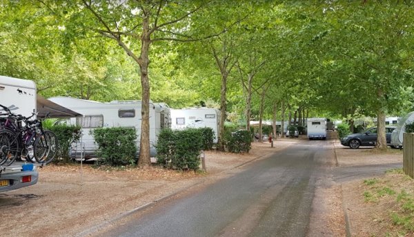 Huttopia Camping de Paris — Photo 2