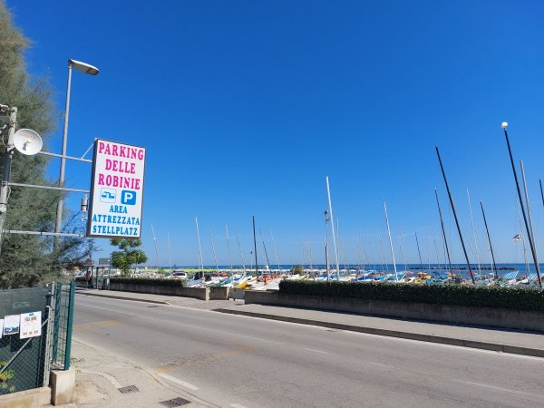 Parking delle Robinie — Photo 6