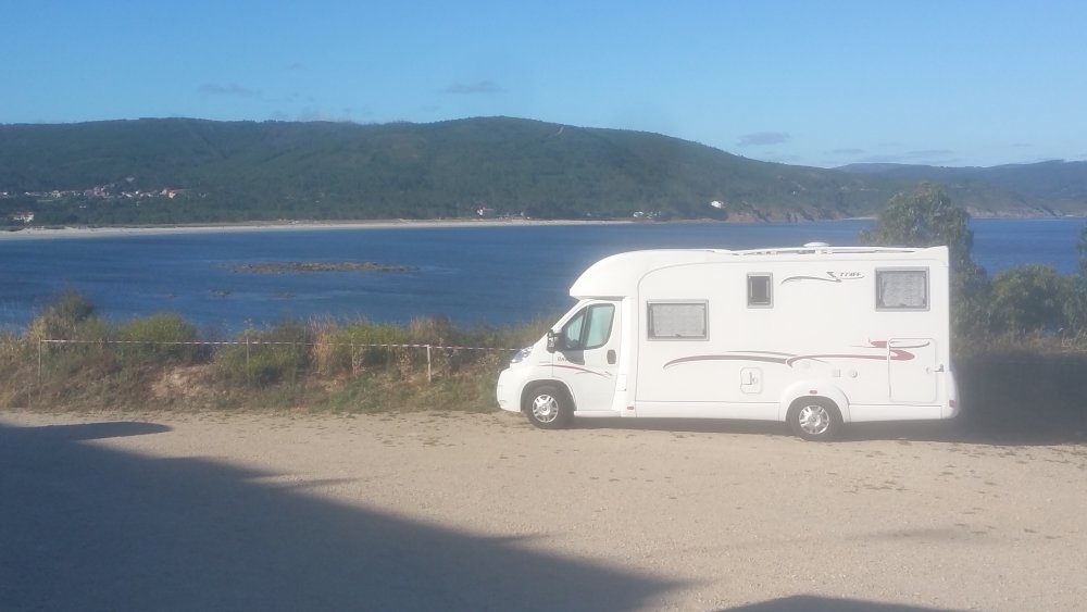 Parking O Campo Fisterra — Campervan Site in Fisterra