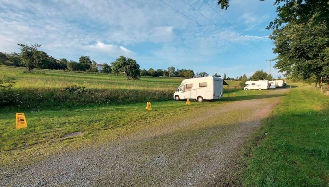 Wohnmobilstellplatz Lifetime — Area di sosta in Gries