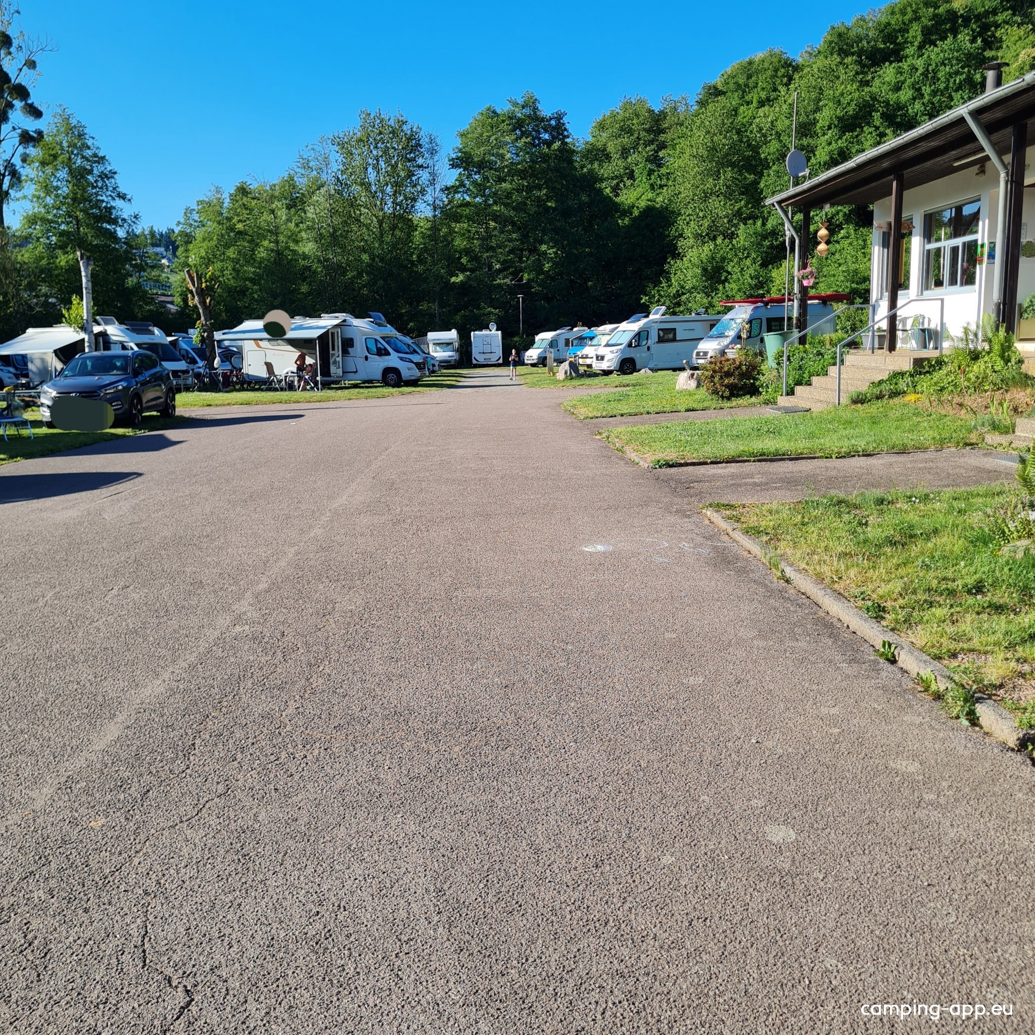 Camping Leukbachtal — Kamp yeri in Saarburg