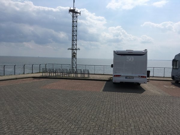 Fliegerdeich West Wilhelmshaven — Overnight-parking in WHV