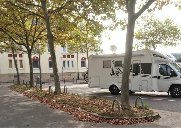 Stellplatz Kaiserslautern — Area di sosta in Kaiserslautern