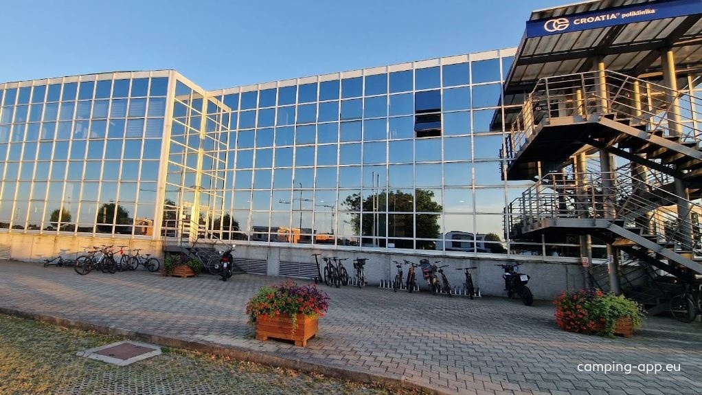 City Pools Cerine — Camperplads in Koprivnica