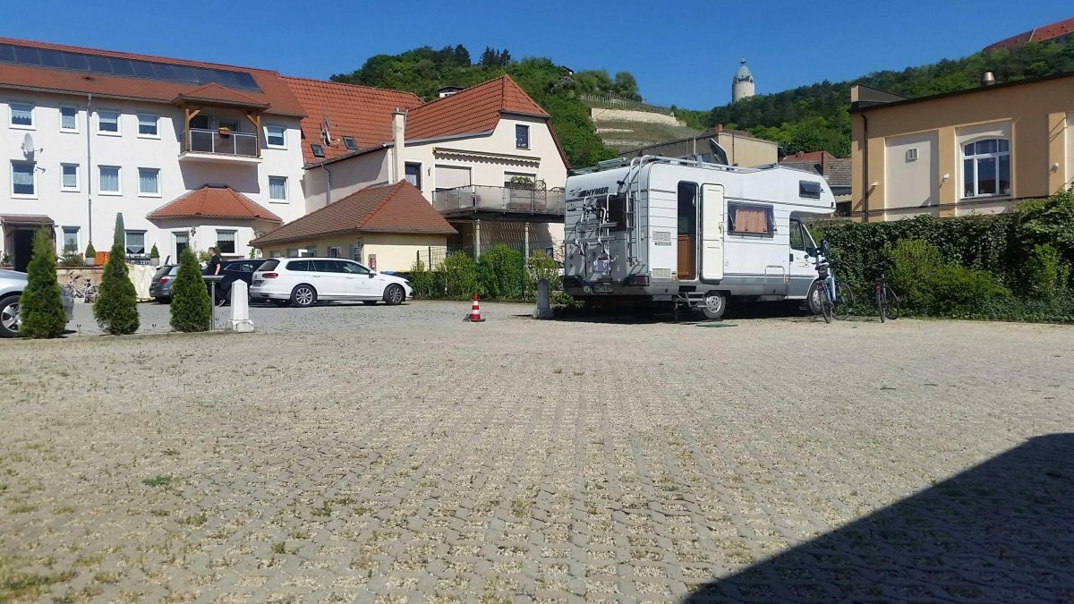 Stellplatz Schleusenblick Freyburg — 露营车营地 in Freyburg (Unstrut)