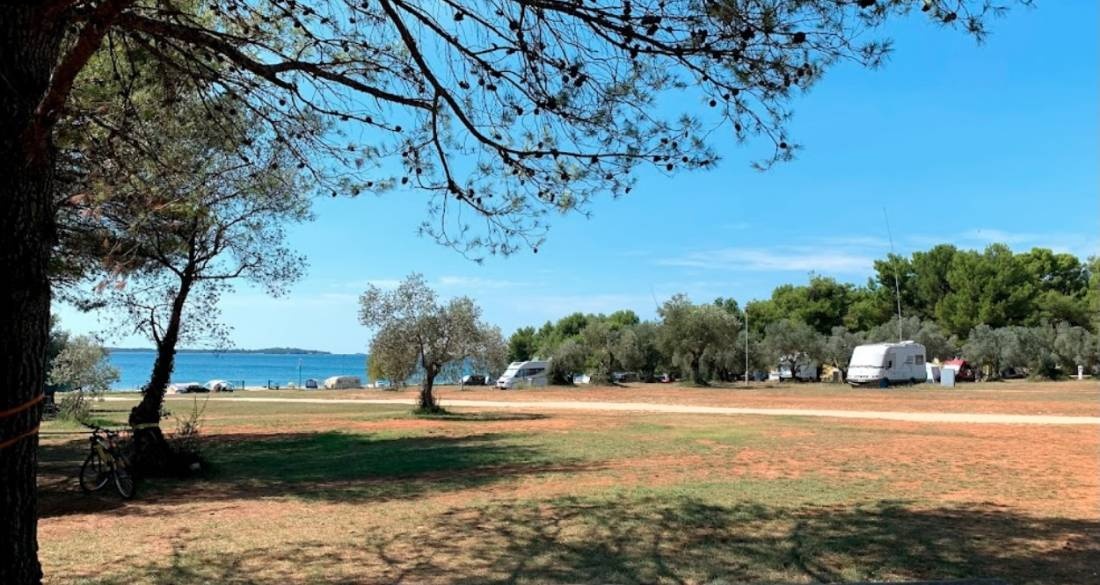 Camp Pineta Adriatic kampovi — Sítio de acampamento in Fažana