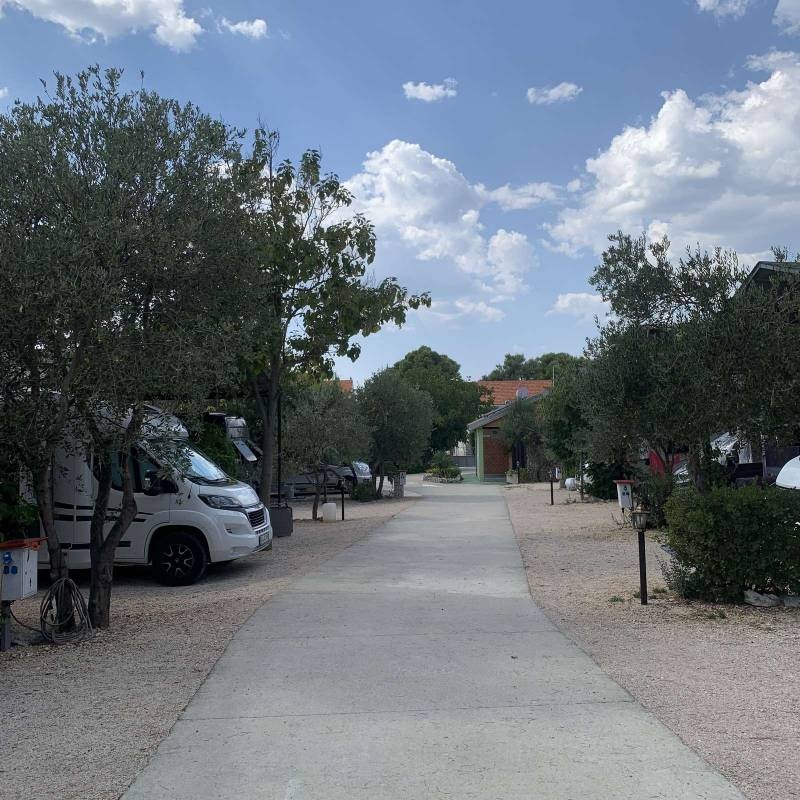Auto Camp Sani — Campingplats in Brodarica