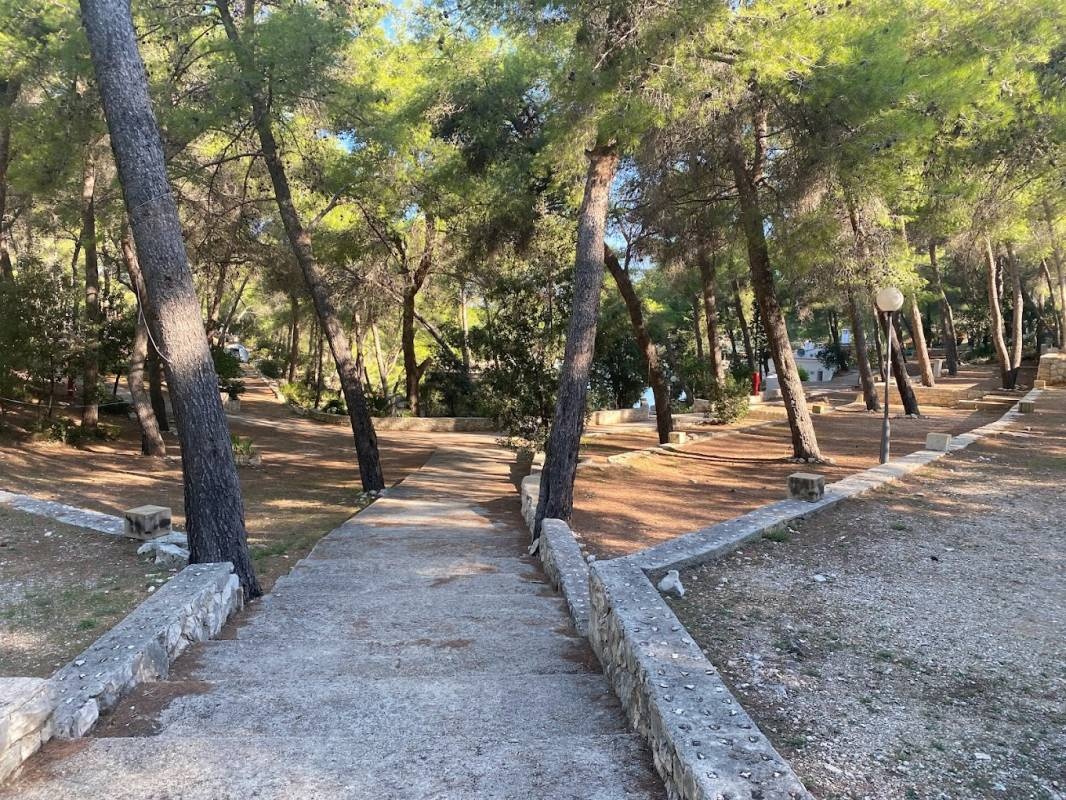 Camp Vira — Campingplatz in Hvar