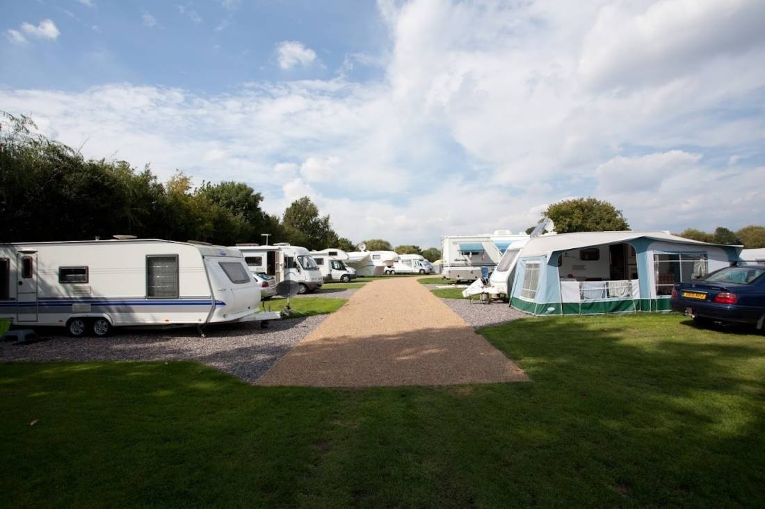 Walton on Thames Club Site — Camping in Walton on Thames