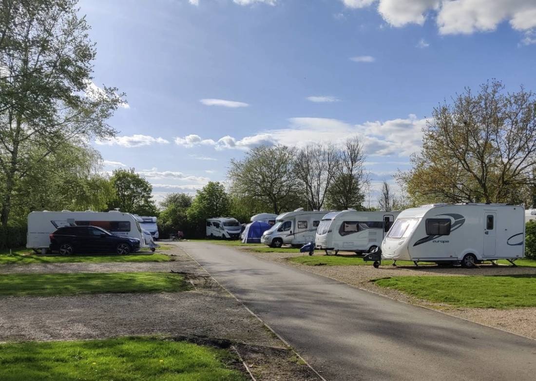 Devizes Camping and Caravanning Club Site — Camping in Melksham