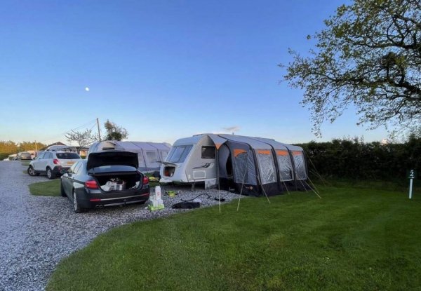 Barley Meadow Touring Park — Photo 2