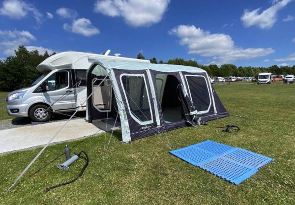 Conkers Camping and Caravanning Club Site — Foto 4