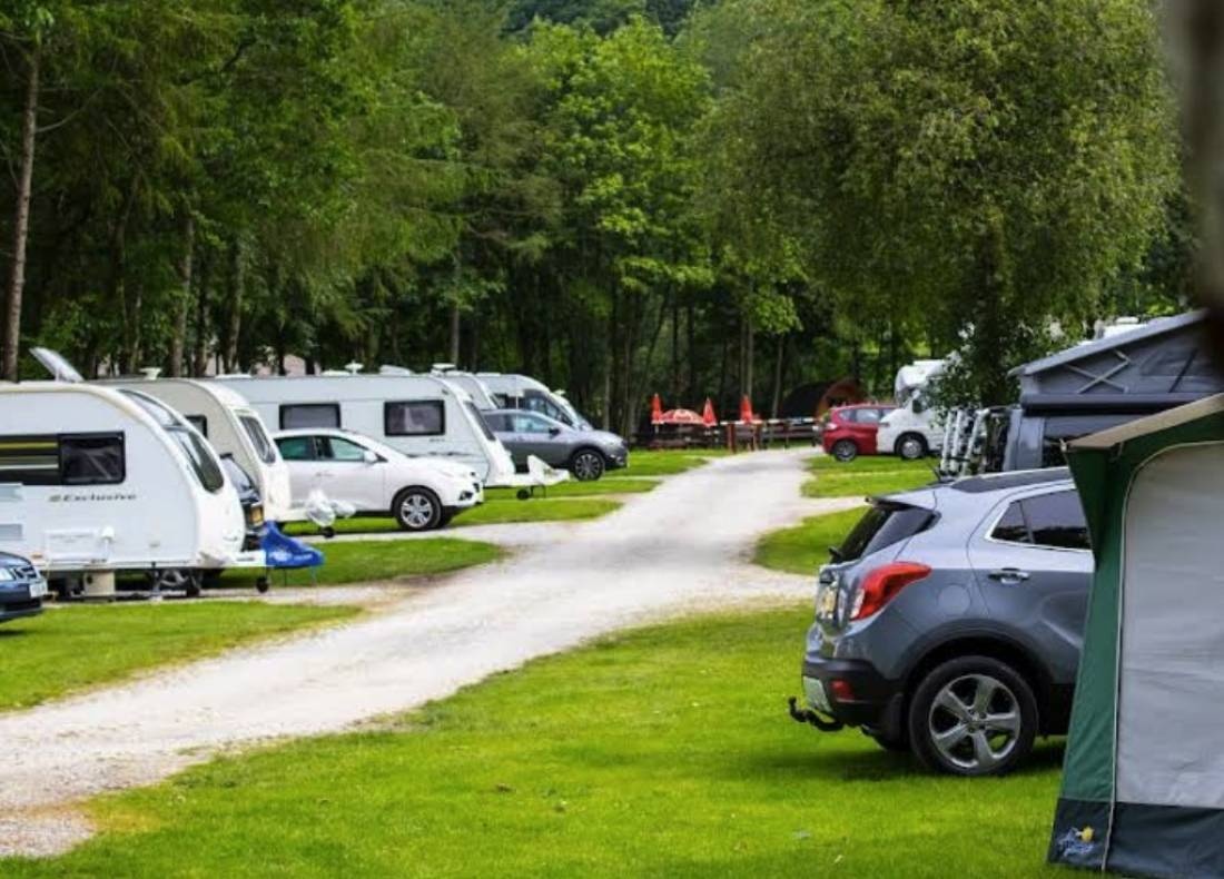 Crowden Camping and Caravanning Club Site — Camping in Crowden, Glossop