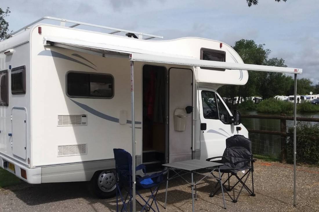 Winchcombe Camping and Caravanning Club Site — Kemping in Alderton, Nr Tewkesbury