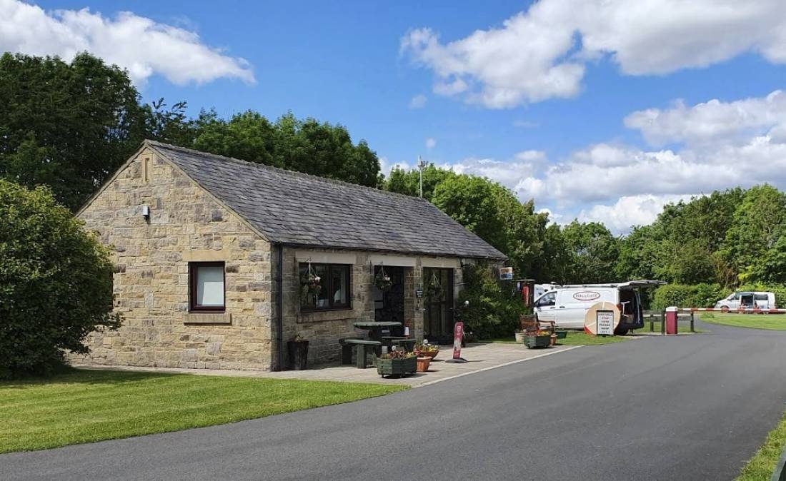Barnard Castle Camping and Caravanning Club Site — Camping in Lartington, Barnard Castle
