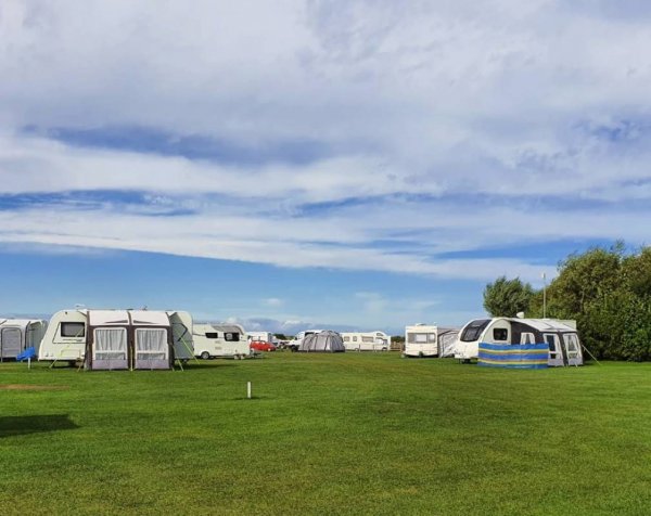 Beadnell Bay Camping and Caravanning Club Site — Photo 2