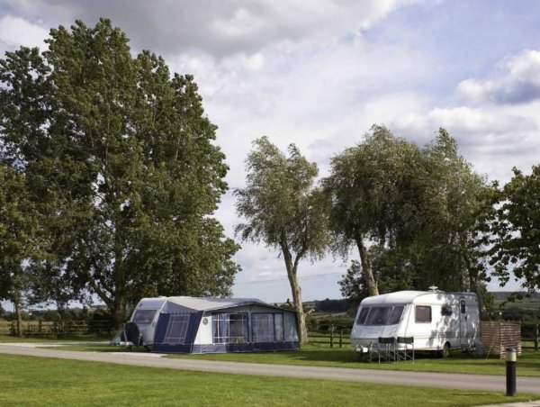 Slingsby Camping and Caravanning Club Site