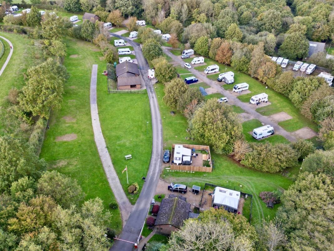 Crowborough Camping and Caravanning Club Site — Campingplass in Crowborough