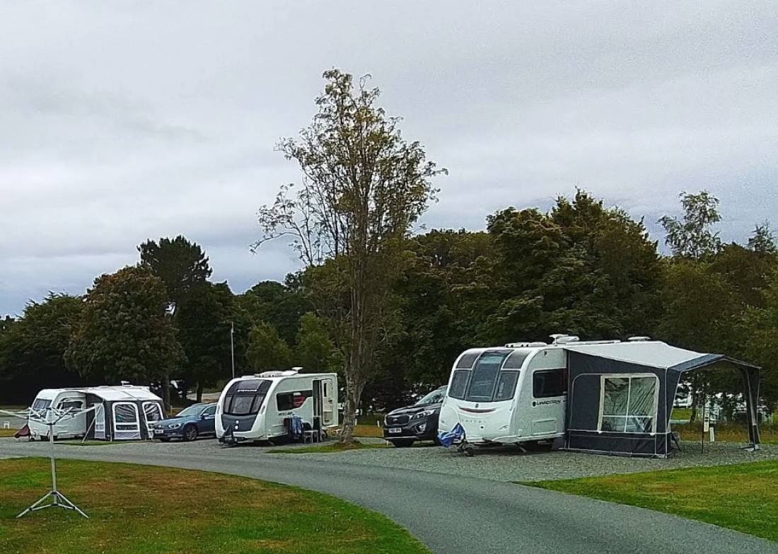 Cae Mawr Anglesey Caravan and Motorhome Club Campsite — Camping in Marianglas
