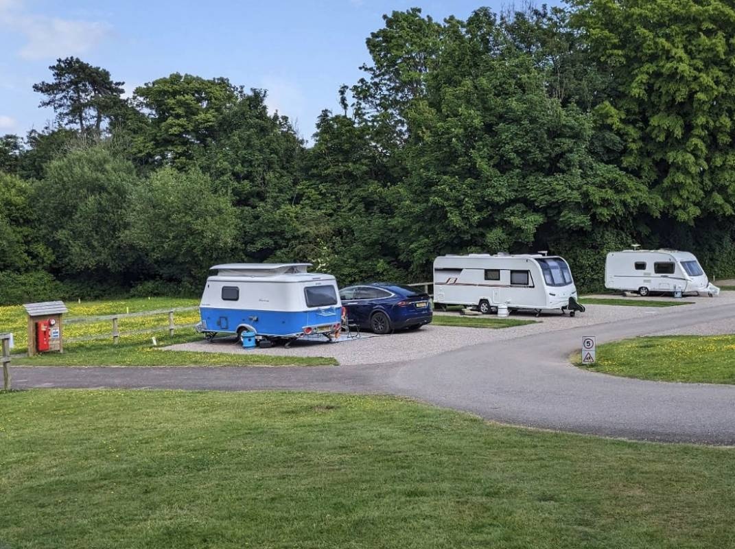 Tredegar House Country Park Caravan and Motorhome Club Campsite — Sítio de acampamento in Newport