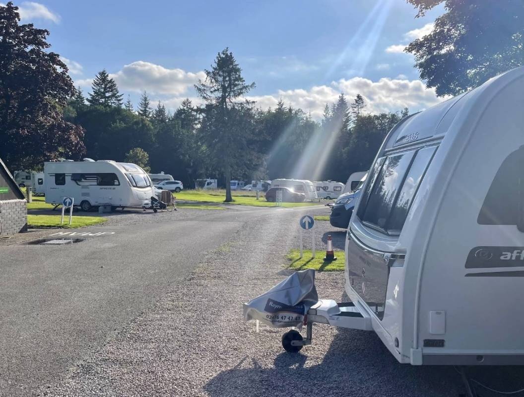 Englethwaite Hall Caravan and Motorhome Club Campsite — Sítio de acampamento in Carlisle
