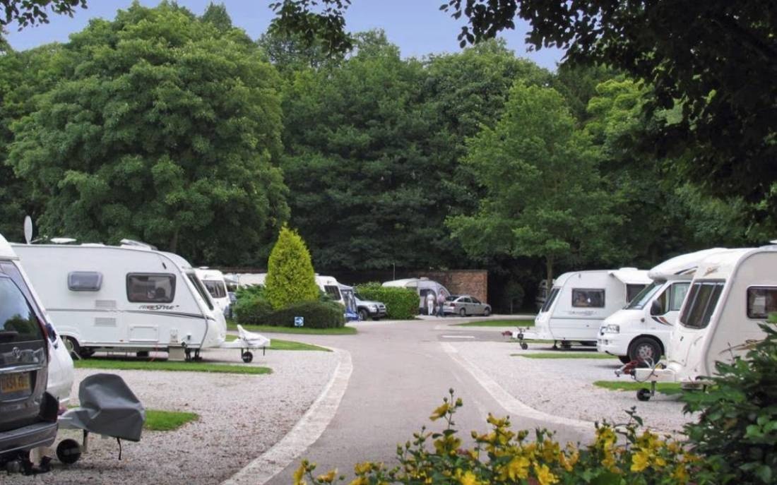 Chatsworth Park Caravan Club Site — Місце для кемпінгу in Bakewell