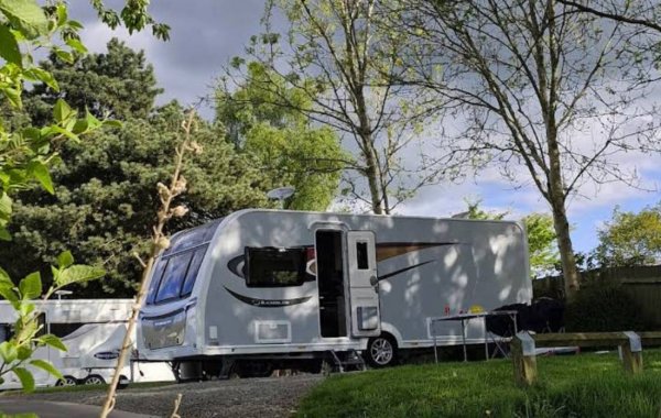 The Firs Caravan and Motorhome Club Campsite — Photo 3