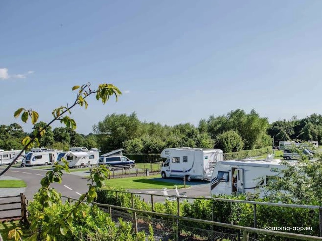 Ludlow Touring & Holiday Home Park — Camping Site in Ludlow